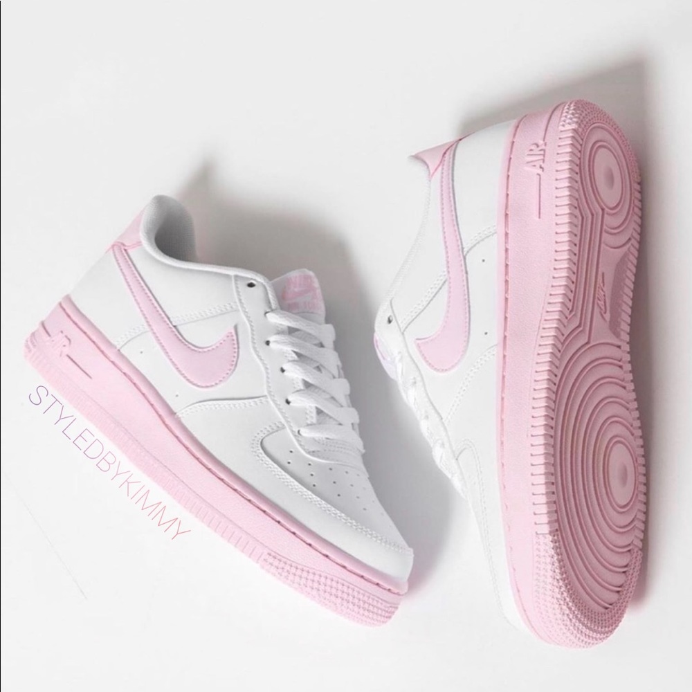 🌸 Nike Air Force 1 Shoes Sneakers PINK AF1 NWT - Picture 3 of 9
